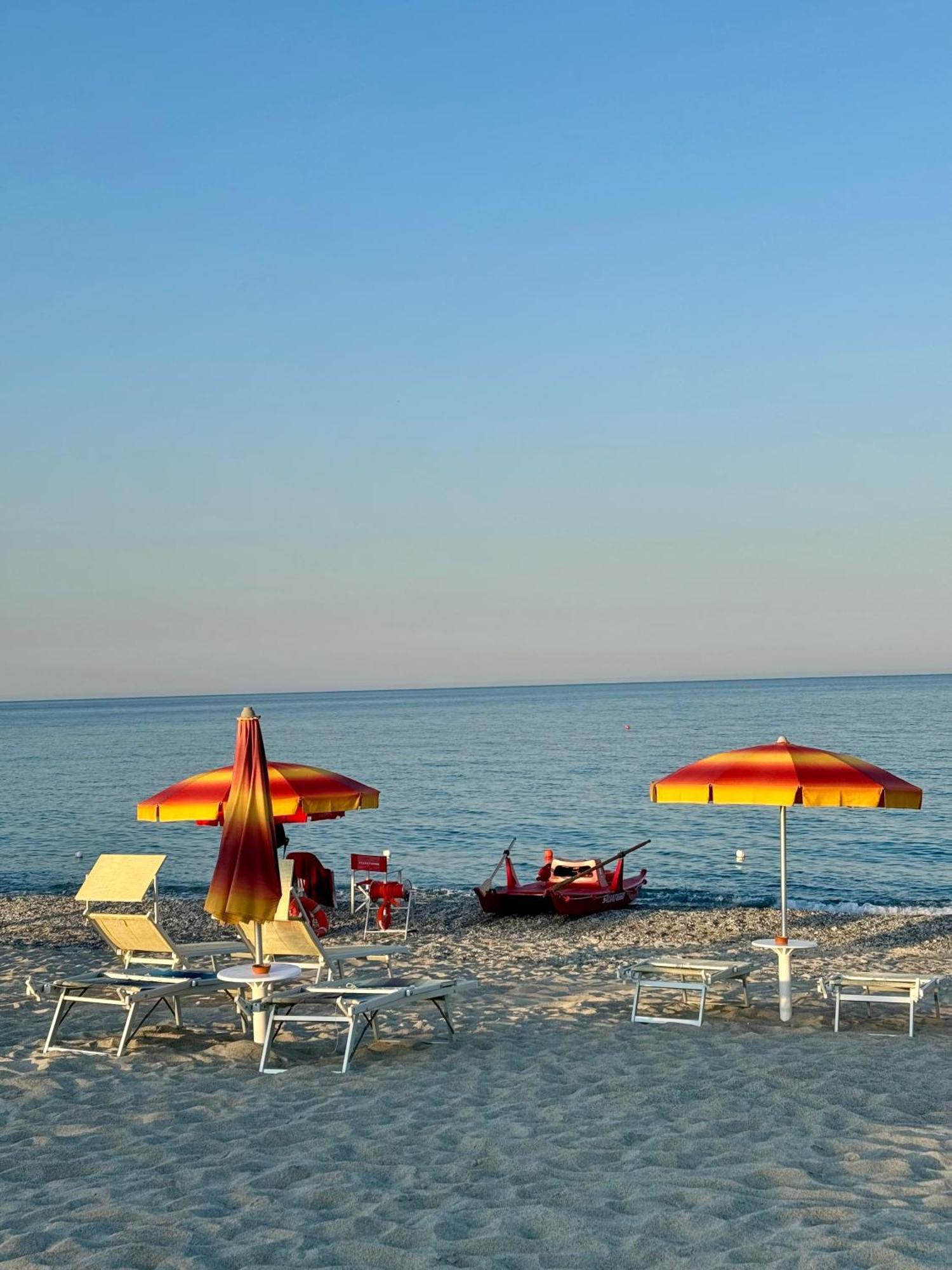 Villaggio Camping Poseidon - Bungalows & Rooms With Sea View In Nature Santa Caterina Dello Ionio Marina Εξωτερικό φωτογραφία